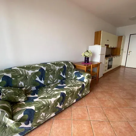 Vrclub - Villa Ridente Residence-2
