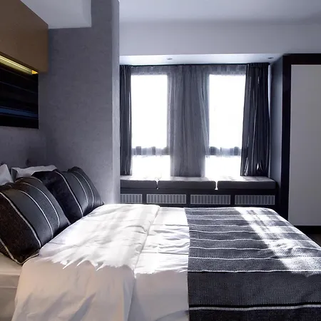 The Black Hotel-3