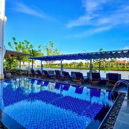 Riverside White House Boutique Hotel-3