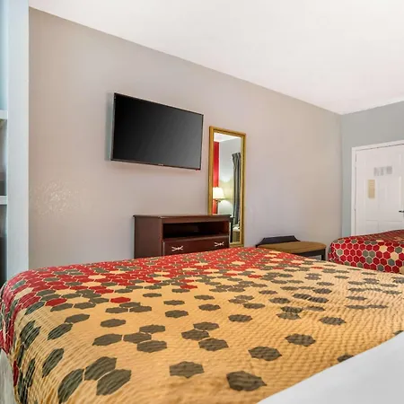 Econo Lodge Inn & Suites Philadelphia Ms-2