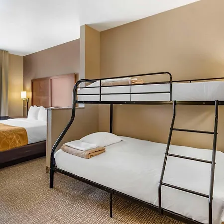 Comfort Suites Coralville I-80-3