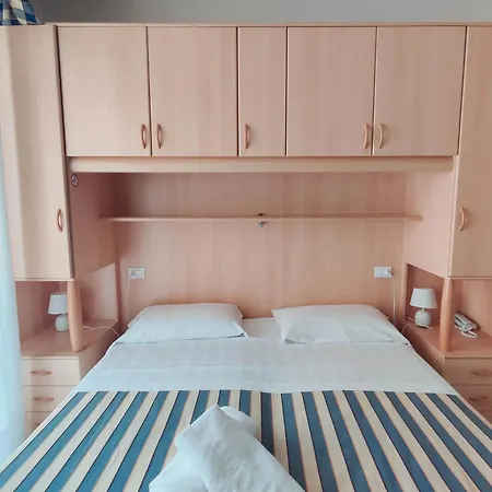 Hotel Riviera-3