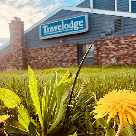 Travelodge By Wyndham Valleyfair Shakopee-2