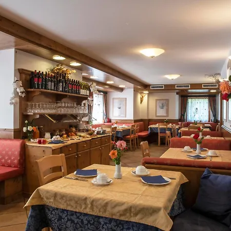 Hotel Chalet Genziana-2