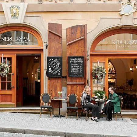 Hotel Nerudova 211-2