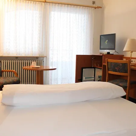 Hotel Garni Eden-3