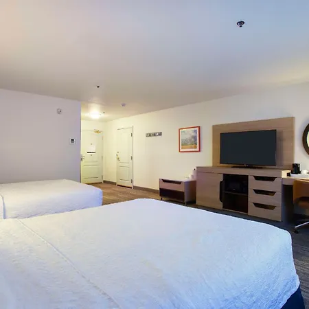 Hampton Inn & Suites Mountain Home-2