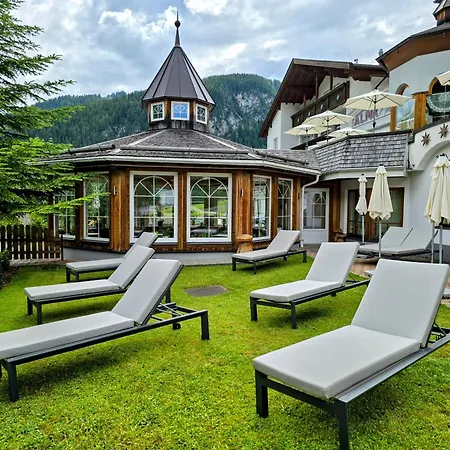 Berghotel Almrausch-2
