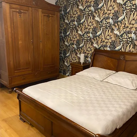 La Chambre d'Angèle-3
