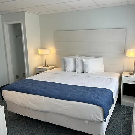 The Admiral Hotel/Motel-3