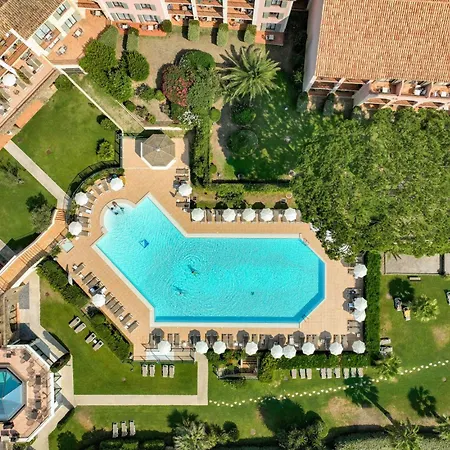 Hôtel Les Jardins De Sainte-Maxime-3