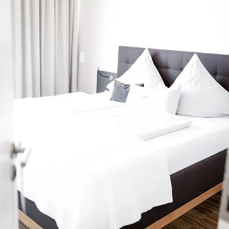 Hotel Hagnauer Seeperle-2