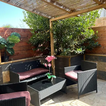 Rêves de vie le figuerolles avec terrasse et parking privés-3