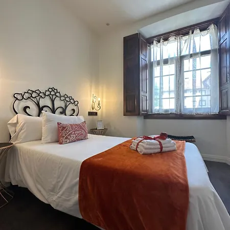 Claren'S Boutique Rooms-2