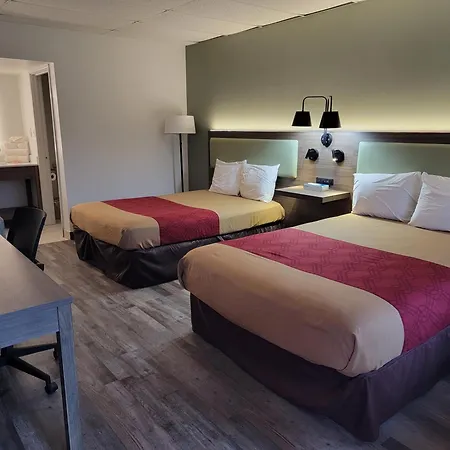 Econo Lodge-2
