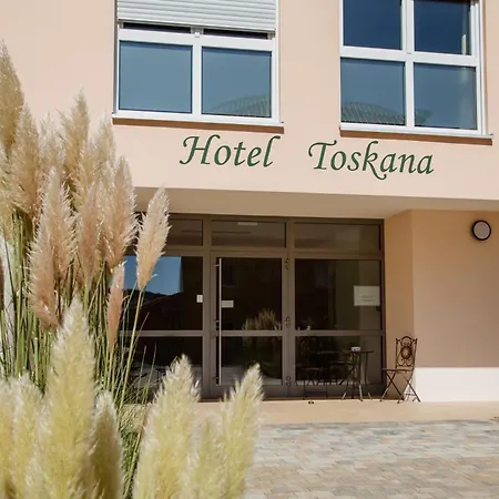 Hotel Villa Toskana-3