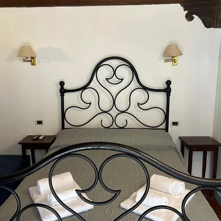 A La Casa Dei Potenti-2