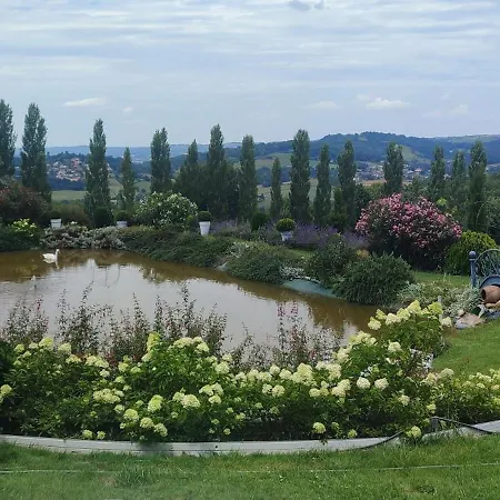 Domaine Le Lanis Chambre d'hôtes avec pscine-2