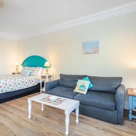 Atlantic Breeze Suites-2