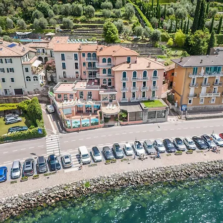 Lake Hotel Ifigenia-3
