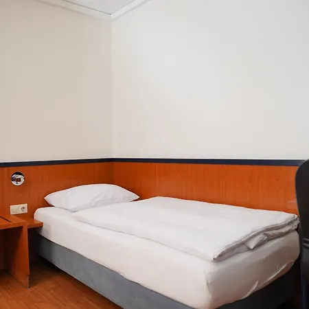 Hotel Am Hillegosser Hof-3