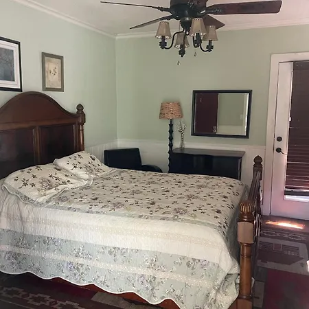 Guerneville Lodge-3