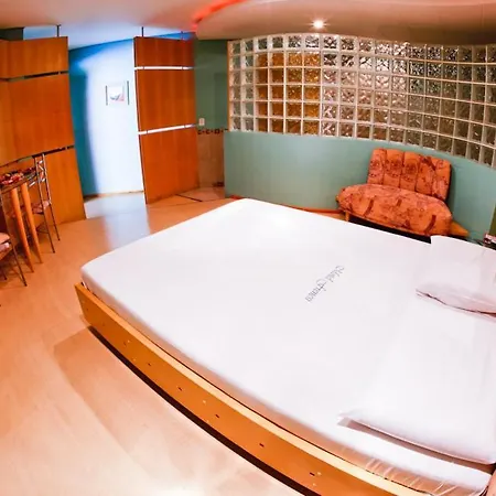 Frenesi Motel Rondon-2