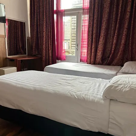Hotel Isis-3