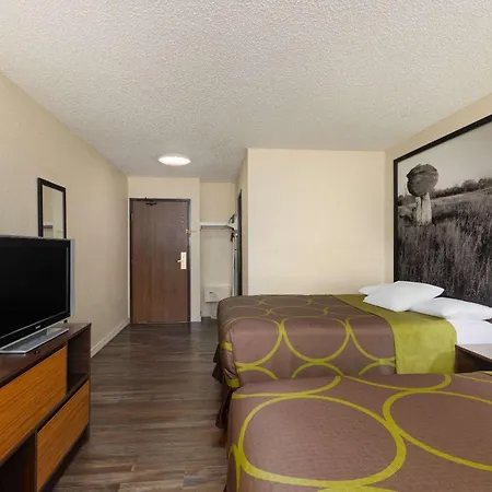 Super 8 By Wyndham Dodge City-2