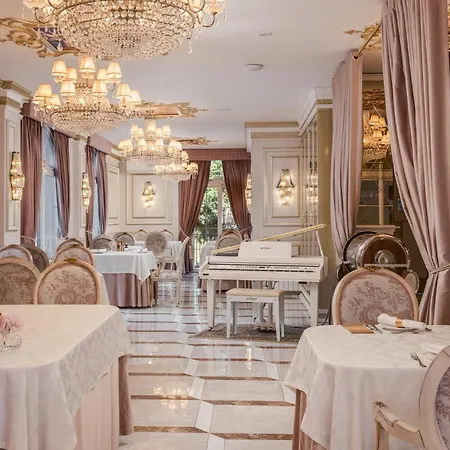 Hotel Colline De France-3