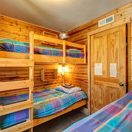 Fireside Inn & Hostel-3