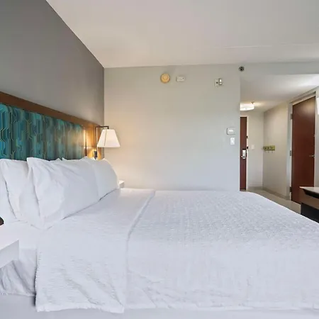 Hampton Inn Ridgefield Park-3