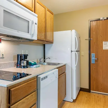 Birch Hill Suites - South Bend-3