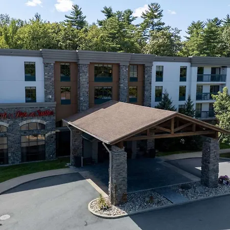 Hampton Inn & Suites Lake George-2