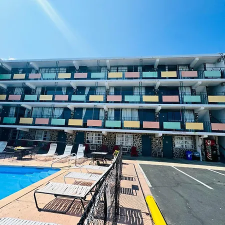 Skyview Manor Motel-3