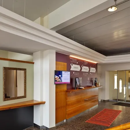 Riverside Hotel Merian-3