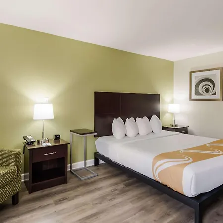 Quality Inn & Suites Quincy - Downtown-3
