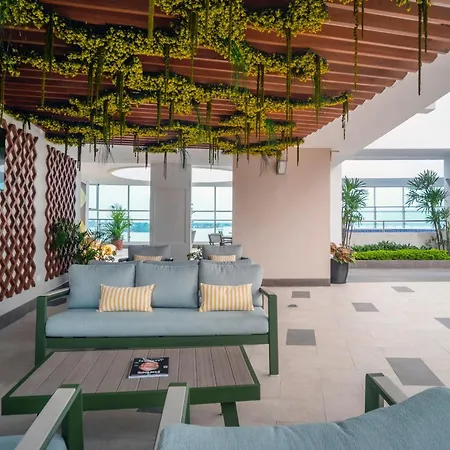 Wyndham Guayaquil, Puerto Santa Ana-2