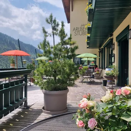Hotel Arlberg Stuben-3
