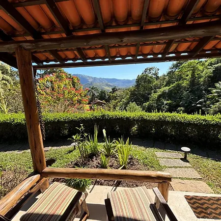 Auberge Suisse Pousada-3