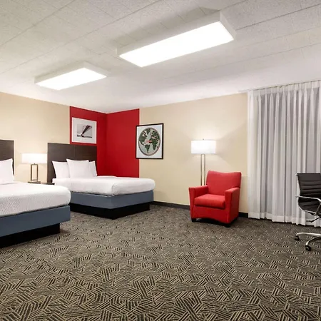 Ramada By Wyndham Alpena-3