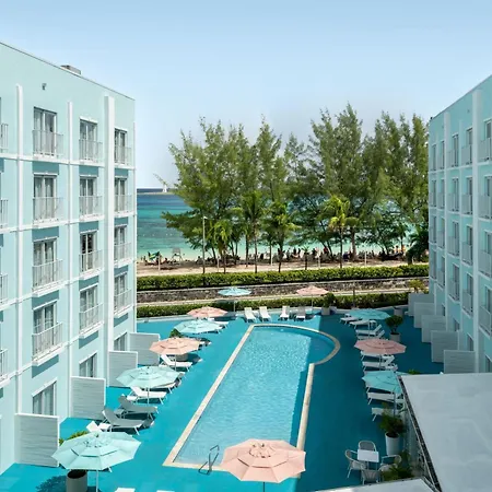 Courtyard By Marriott Nassau Downtown/Junkanoo Beach-3