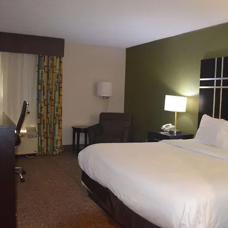 Comfort Inn & Suites Maumee - Toledo I80-90-3