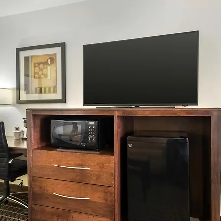 Best Western Plus Eagleridge Inn & Suites-3