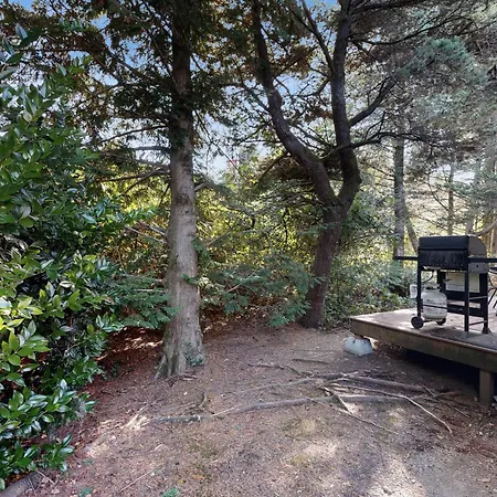 Cozy Cannon Beach Condo-2