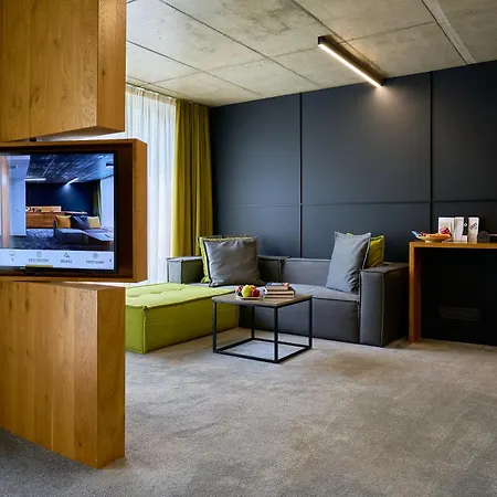 Adella Boutique Hotel - Free Secured Parking-2
