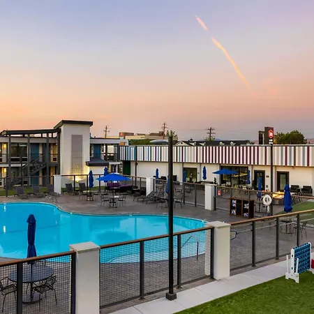 Aiden By Best Western South Reno-3
