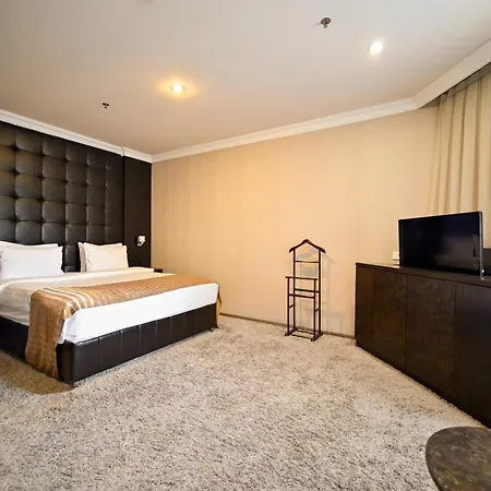 Imperial Palace Hotel Yerevan-2
