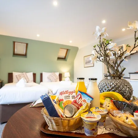 Marlborough House - Guest House-3