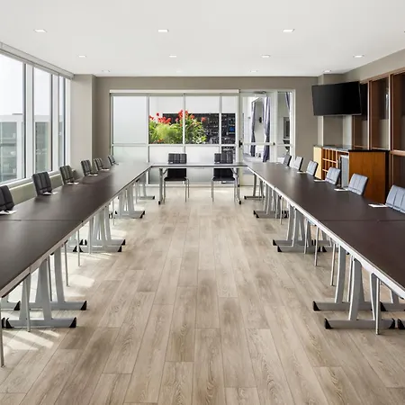Ac Hotel By Marriott Minneapolis West End-2